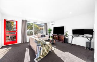 2/35 Torrens Road, Hillmorton