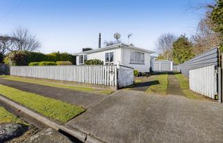13 Bridger Place, Eltham