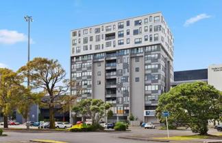 707/17 Putney Way, Manukau