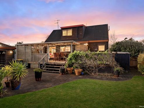 36 Racecourse Road, Waiuku
