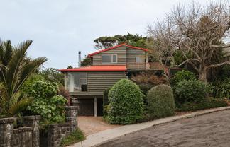 10 Peregrine Place, Birkenhead