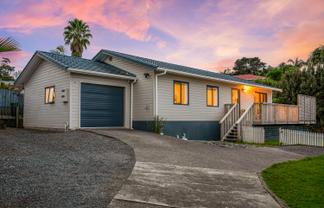 25 Broadfield Street, Massey