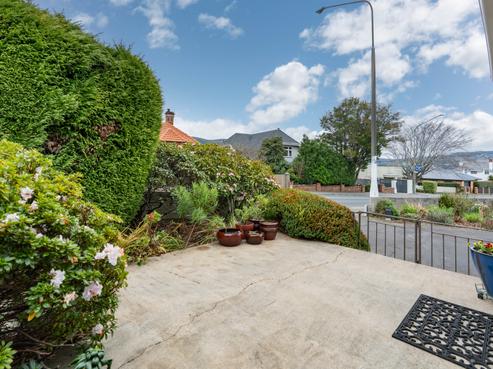 232 Highgate, Roslyn