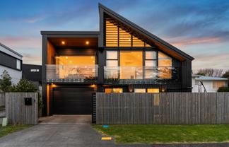 33 Renata Crescent, Te Atatu Peninsula