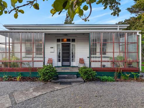 137 Cockburn Street, Masterton
