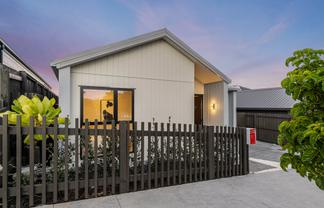 72 Huanui Drive, Orewa