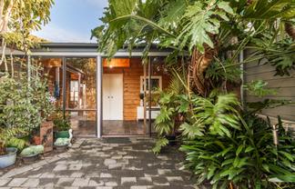 51 Coldham Crescent, Saint Johns