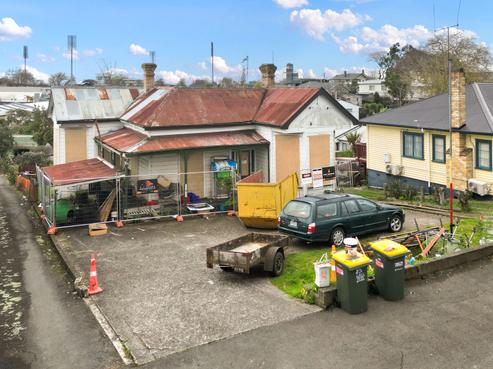 83 Lake Road, Frankton