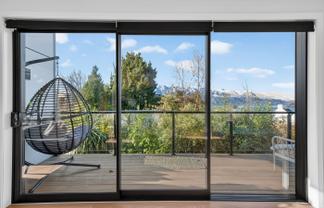 5C Aspen Grove, Fernhill/Sunshine Bay