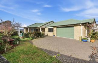 16 Ranfurly Terrace, Pyes Pa