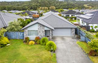 20 Sir Lincoln Drive, Kumeu