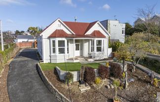 34 Argyle Street, Mornington