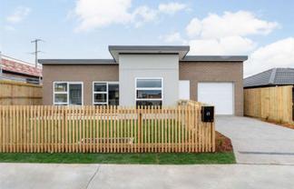 69 Waruhia Crescent, Rototuna North