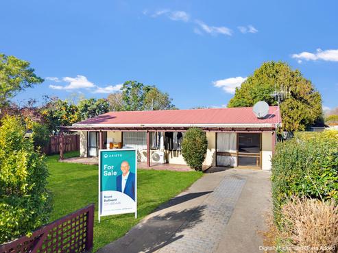 2/1101 Cunningham Crescent, Mayfair