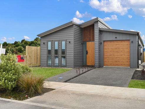53 Overton Street, Rototuna North