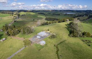 1043 Whananaki North Road, Opuawhanga