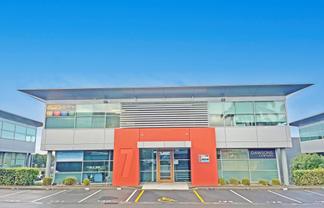 MODERN EAST TAMAKI OFFICE
