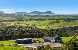 647 Millbrook Road, Waipu