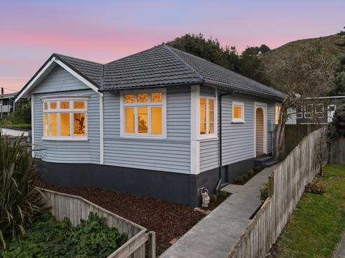 65 Happy Valley Road, Owhiro Bay
