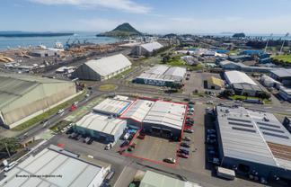 High Profile Hull Road Lease Opportunity