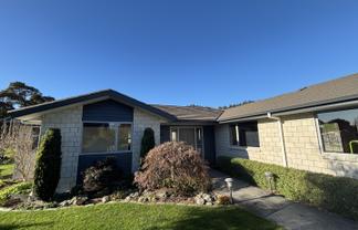 4 Turner Place, Wakefield