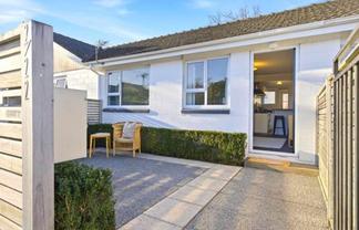 2/22 Holly Road, Saint Albans