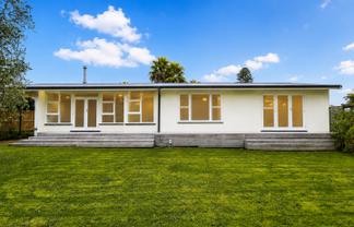 12A Brassey Road, Saint Johns Hill