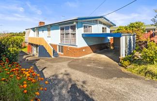 27 Whittle Place, New Windsor