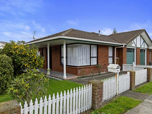 2/12 Birch Street, Central Hutt