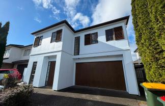 10 Manchester Drive, Flat Bush