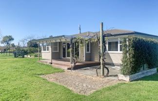 151 Longlands Road East, Longlands