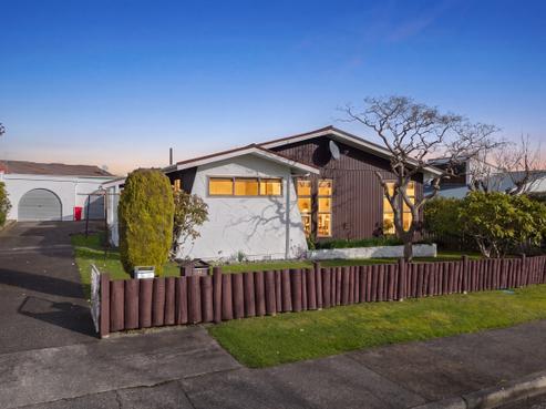 5A Norbert Street, Brown Owl
