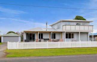 15 Grey Street, Normanby