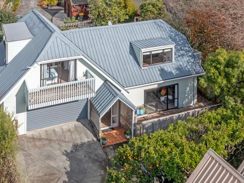 24C Charles Dickens Drive, Mellons Bay