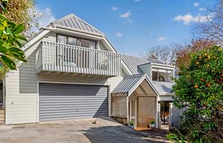 24C Charles Dickens Drive, Mellons Bay