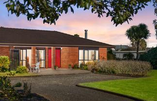 111 Pearson Road, Patumahoe