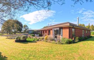 111 Pearson Road, Patumahoe