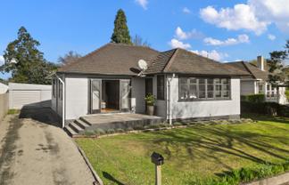 6 Sare Crescent, Fairfield