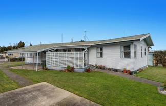 64 Riverside Drive, Whakatane