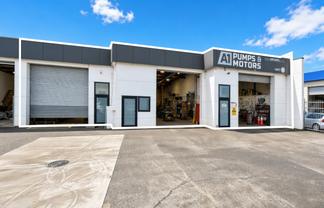 Three Adjoining Units - Gantry & Spray Booth