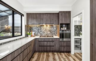 2 Dulverton Rise, Flagstaff