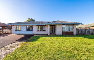 39 Frank Nobilo Drive, Golflands