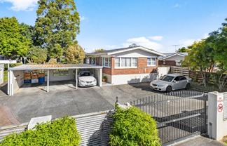 2/11 Oakland Avenue, Papatoetoe