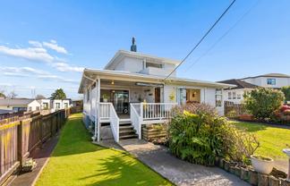 64 Titoki Street, Te Atatu Peninsula