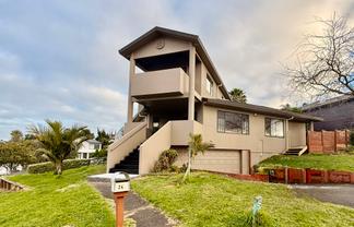 24 Bluebird Crescent, Unsworth Heights