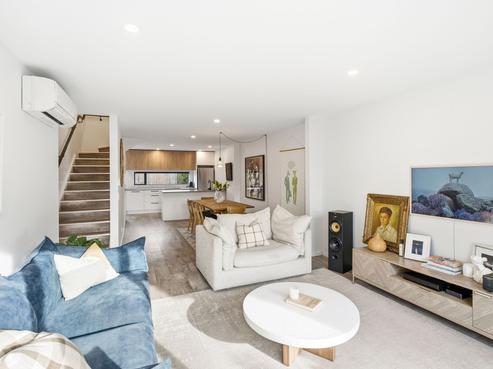 4/62 Antigua Street, Addington