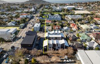 9/235 Karori Road, Karori