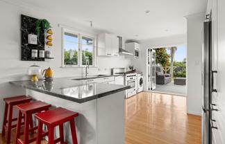 36 Allen Berry Avenue, Pirimai