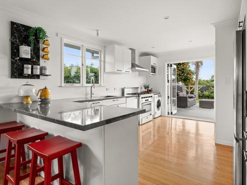 36 Allen Berry Avenue, Pirimai