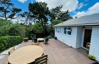 6/331 Royal Road, Massey